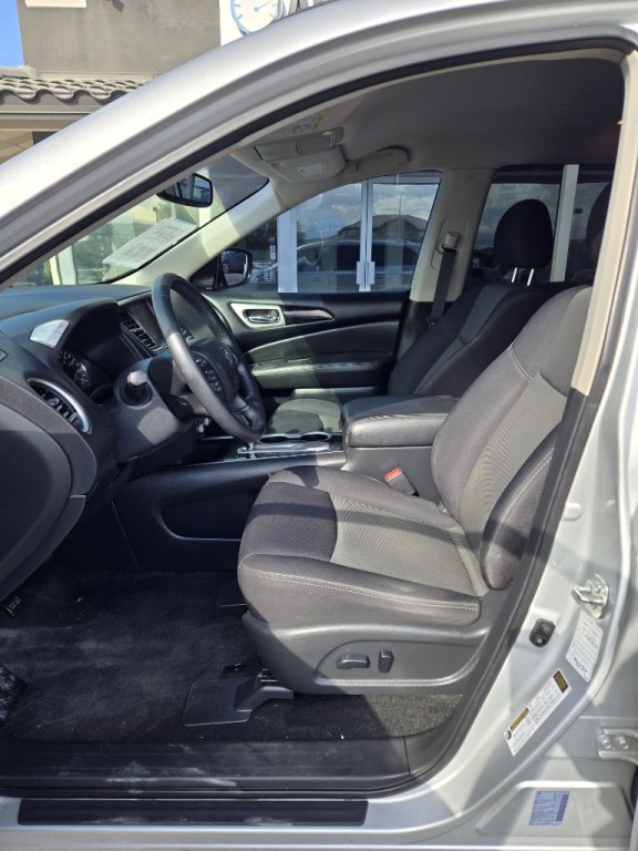 2019 Nissan Pathfinder Image 11