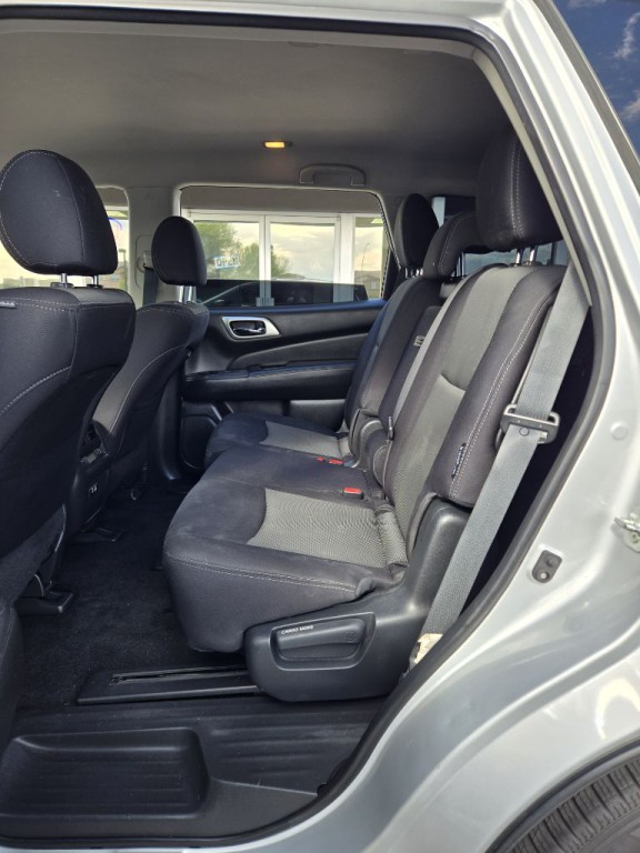 2019 Nissan Pathfinder Image 12