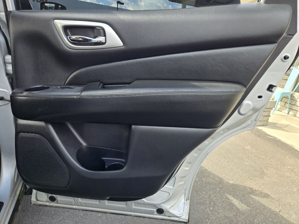 2019 Nissan Pathfinder Image 18