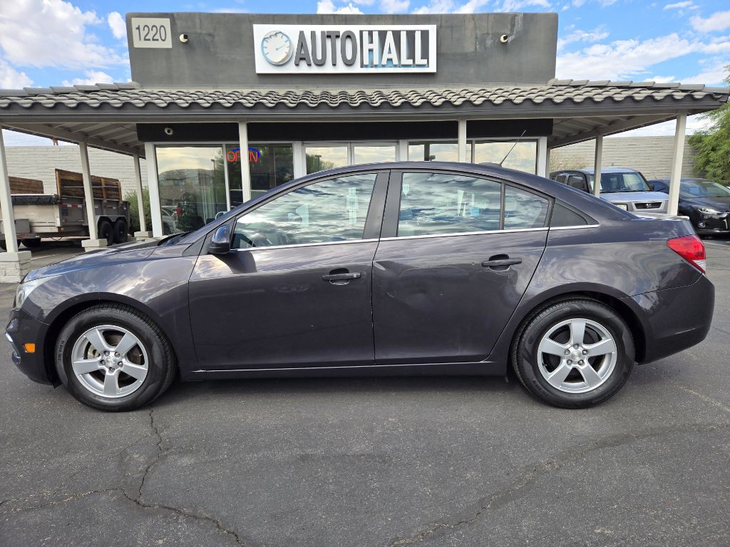 2016 Chevrolet Cruze Image 2