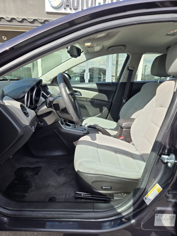 2016 Chevrolet Cruze Image 7