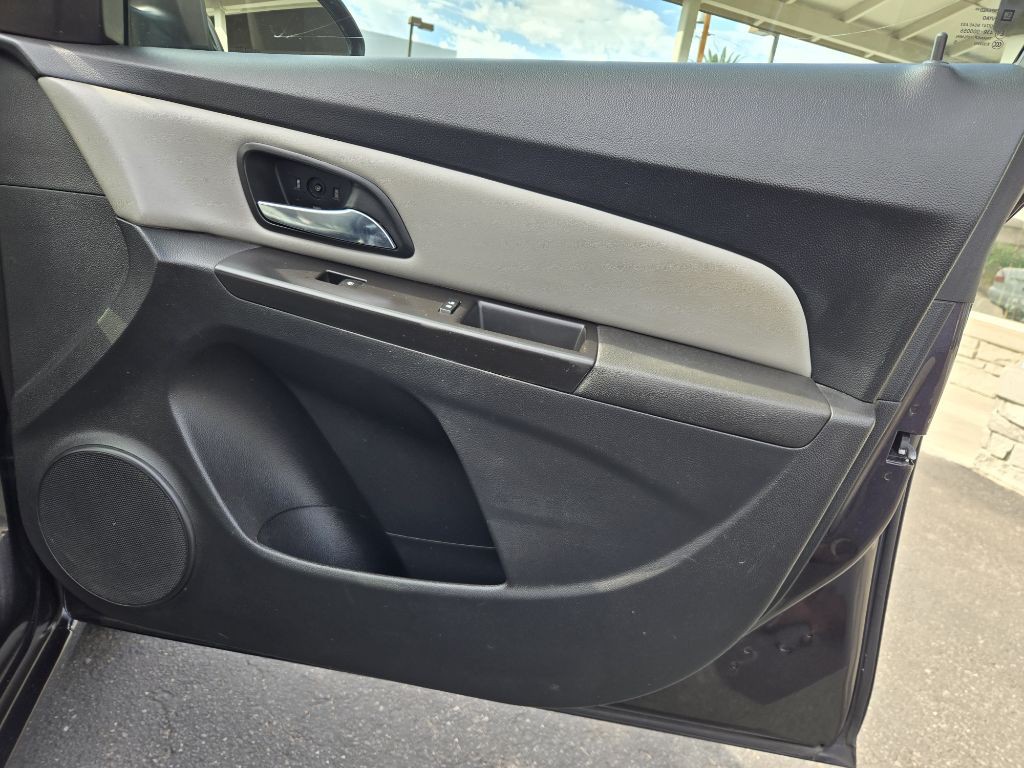 2016 Chevrolet Cruze Image 12