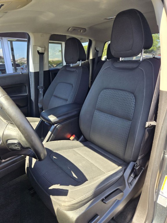 2015 GMC Canyon Image 9