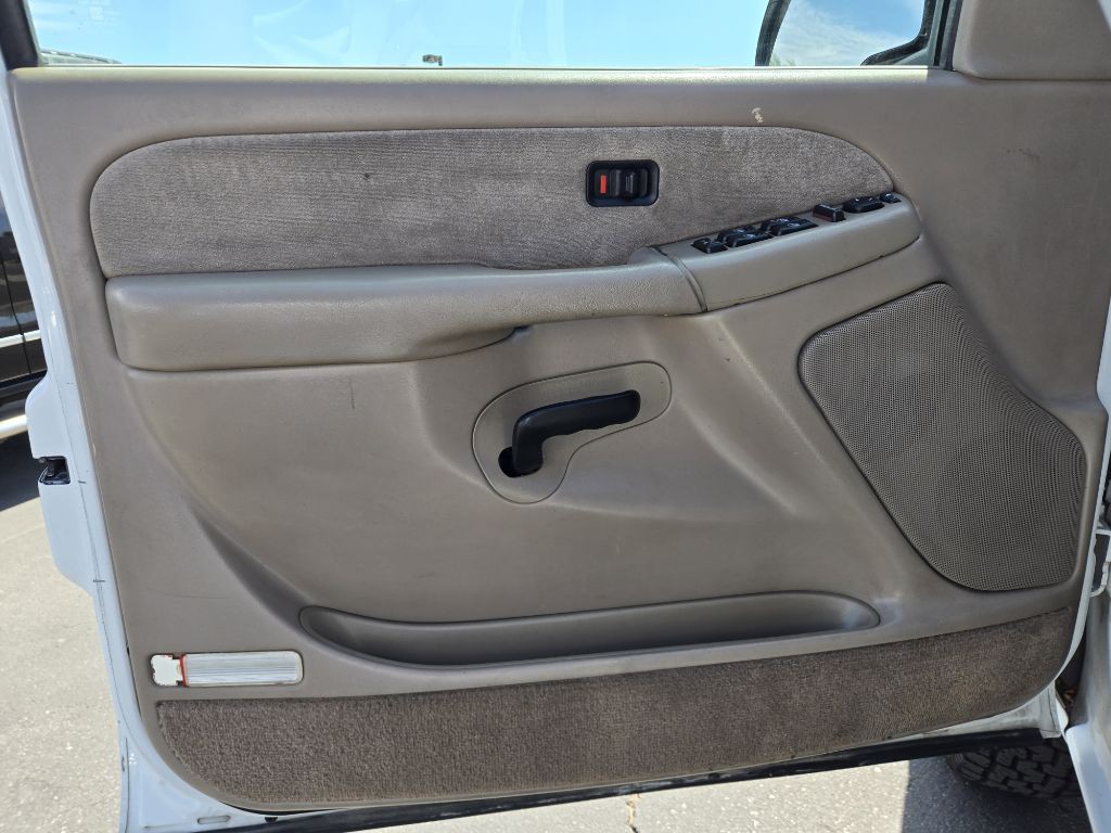 2002 Chevrolet Silverado 1500 Image 12