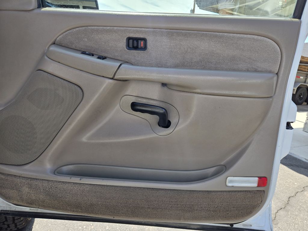 2002 Chevrolet Silverado 1500 Image 20