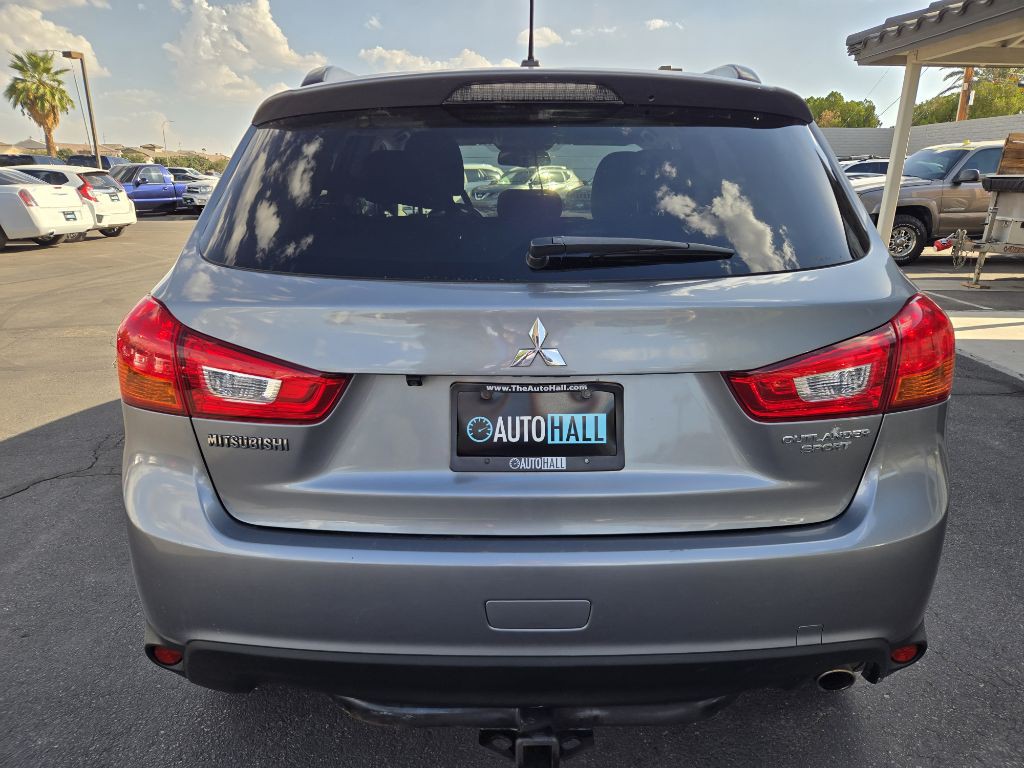2014 Mitsubishi Outlander Image 4