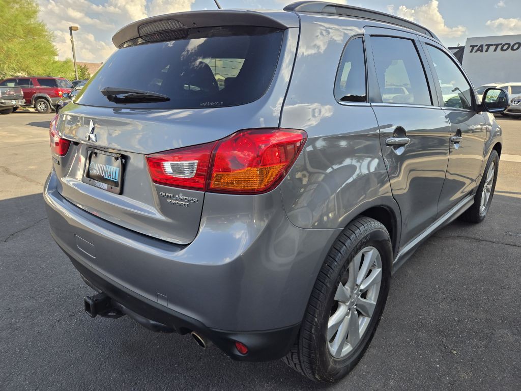 2014 Mitsubishi Outlander Image 5
