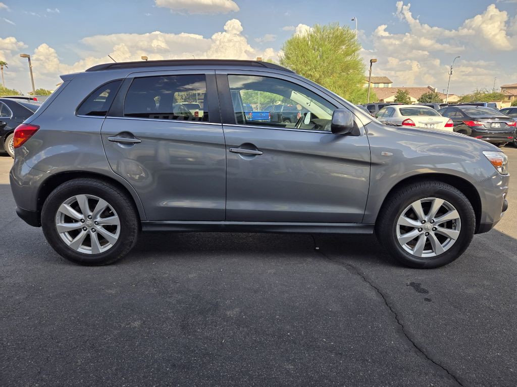 2014 Mitsubishi Outlander Image 6