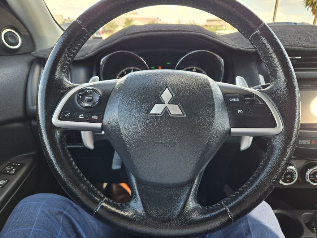 2014 Mitsubishi Outlander Image 20