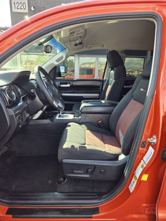 2015 Toyota Tundra Image 11