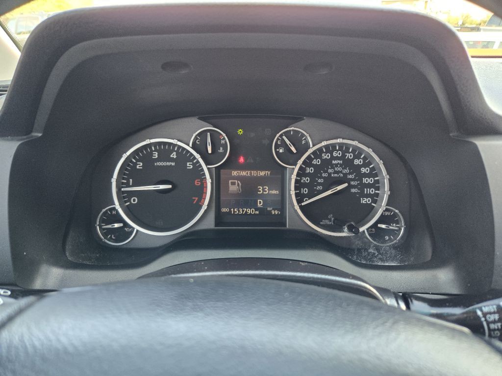 2015 Toyota Tundra Image 22