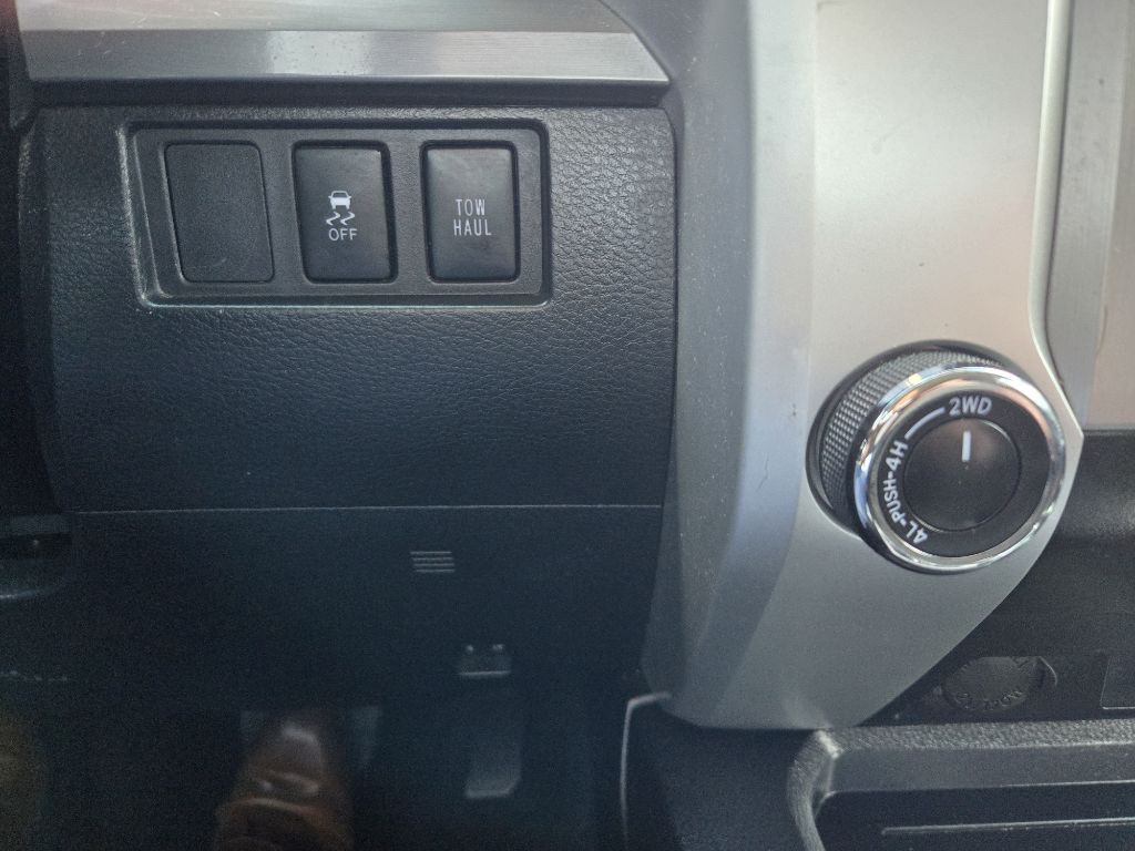 2015 Toyota Tundra Image 29
