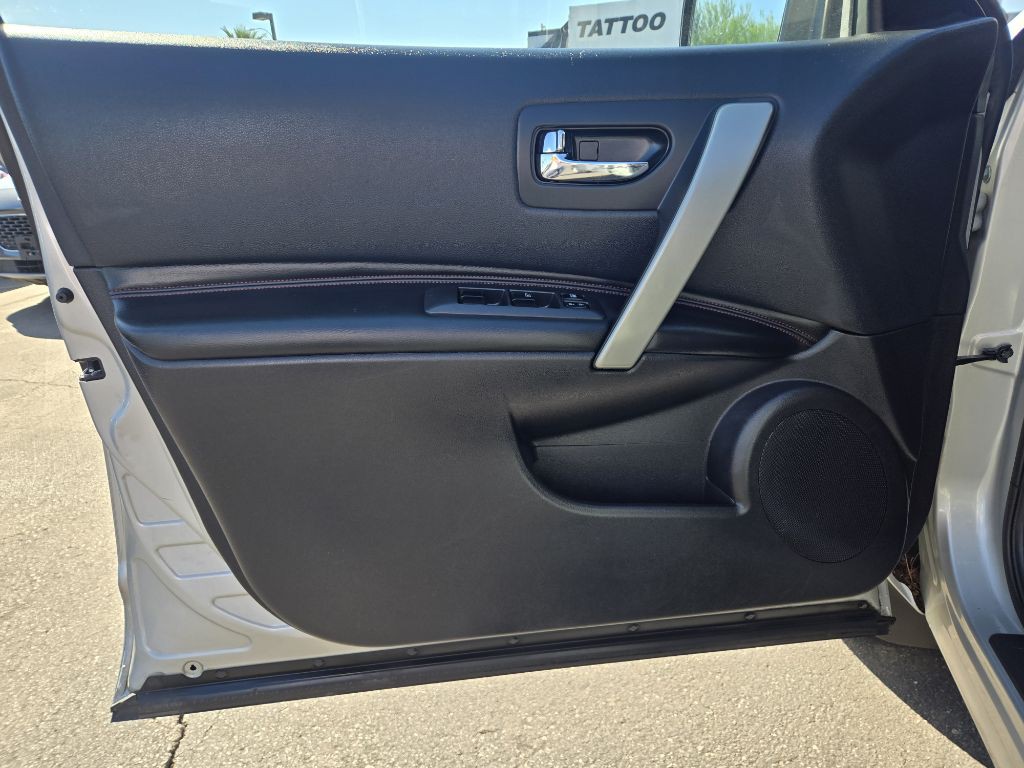 2012 Nissan Rogue Image 10