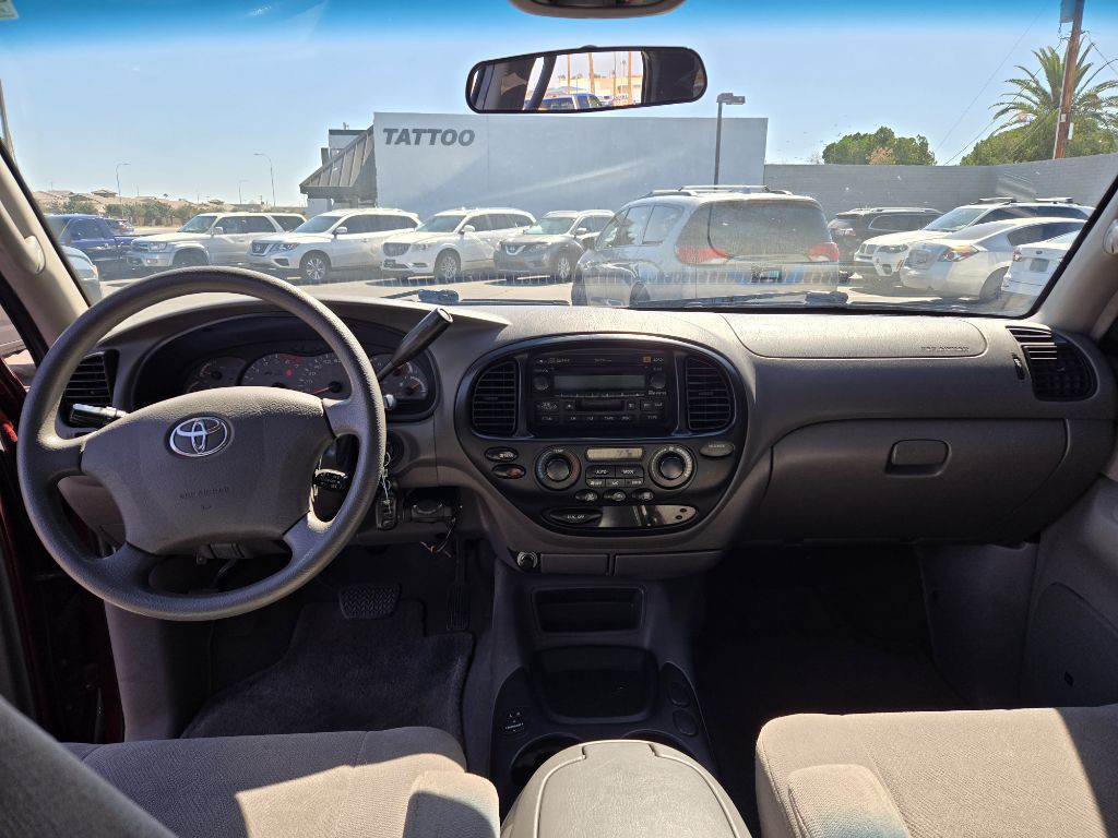 2003 Toyota Sequoia Image 11