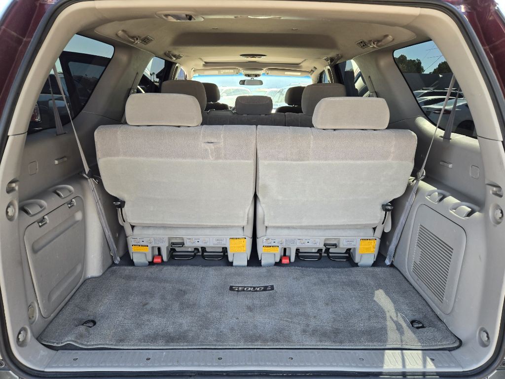 2003 Toyota Sequoia Image 15