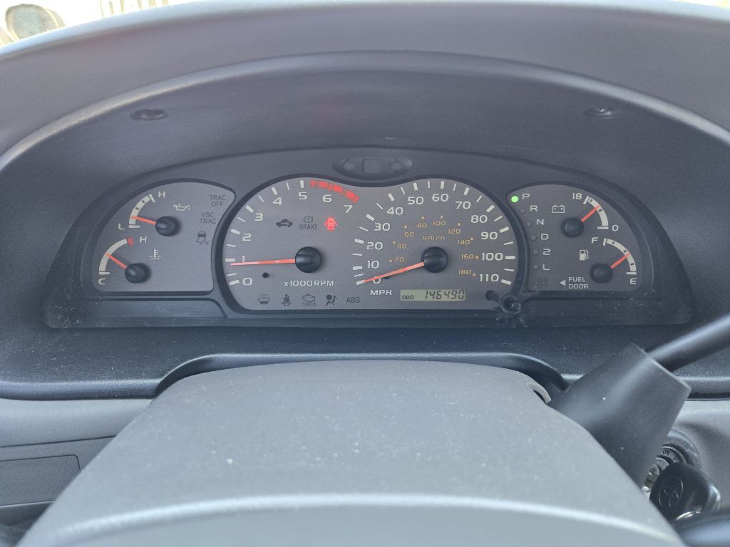 2003 Toyota Sequoia Image 20
