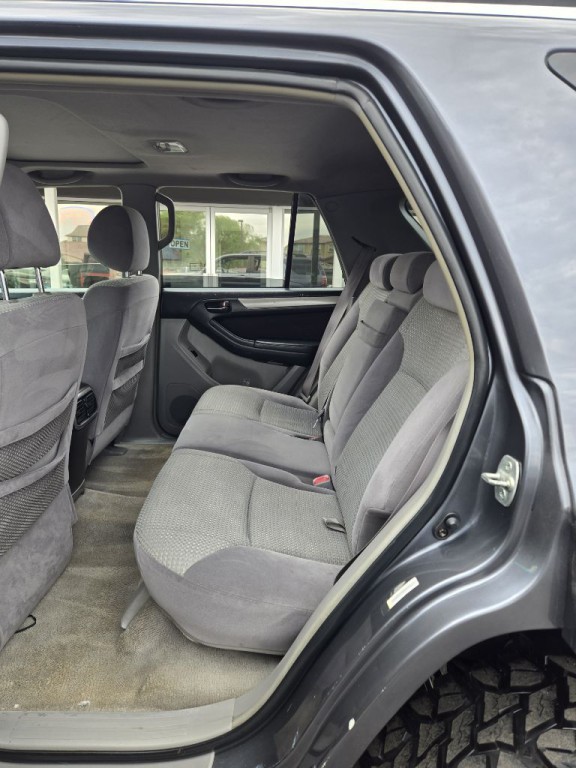 2004 Toyota 4Runner Image 13