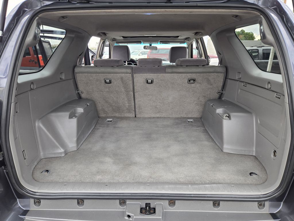 2004 Toyota 4Runner Image 16