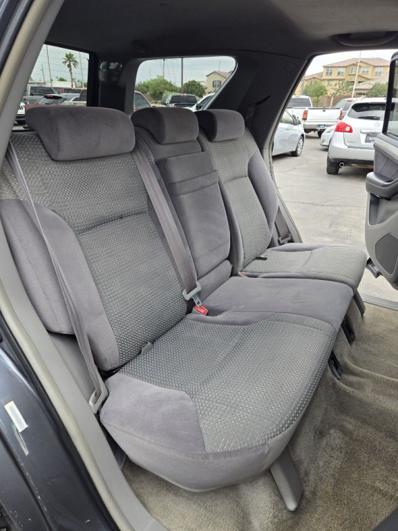 2004 Toyota 4Runner Image 18