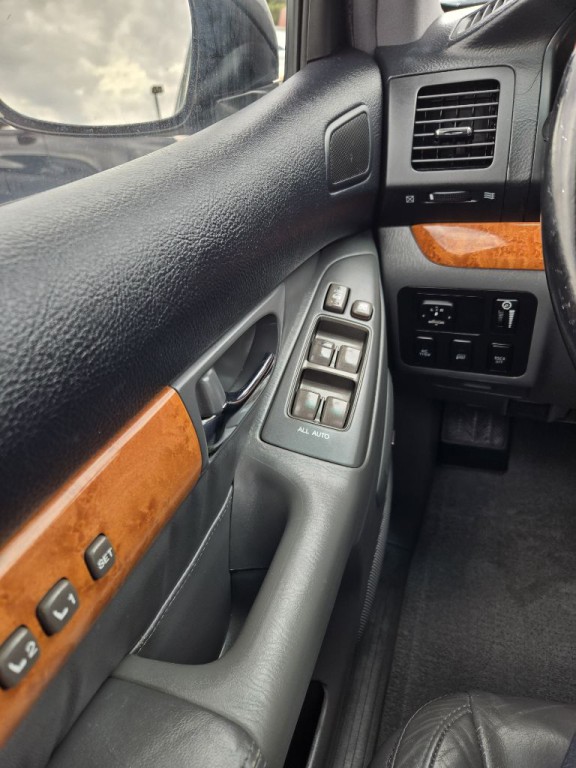 2006 Lexus GX Image 31