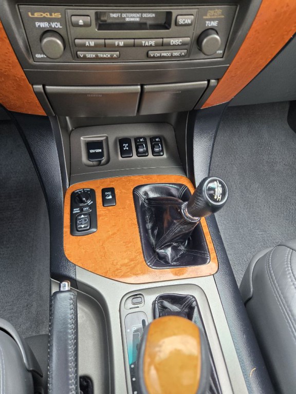 2006 Lexus GX Image 32