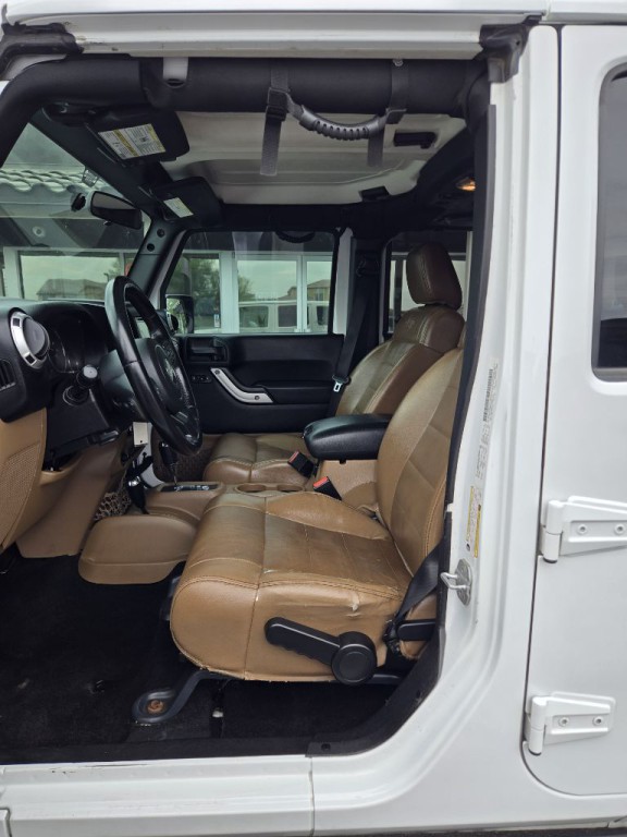 2012 Jeep Wrangler Unlimited Image 8