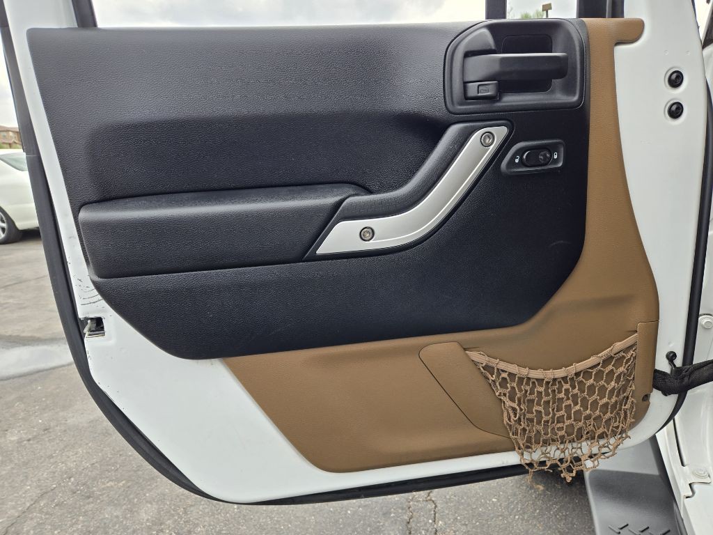 2012 Jeep Wrangler Unlimited Image 10