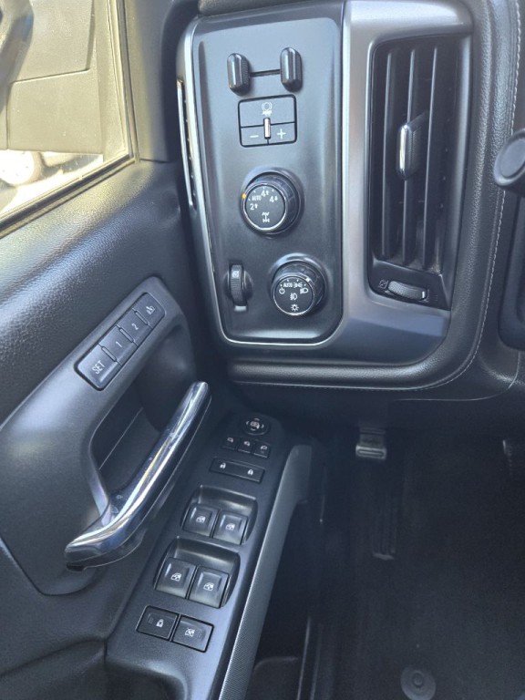 2015 Chevrolet Silverado 1500 Image 25
