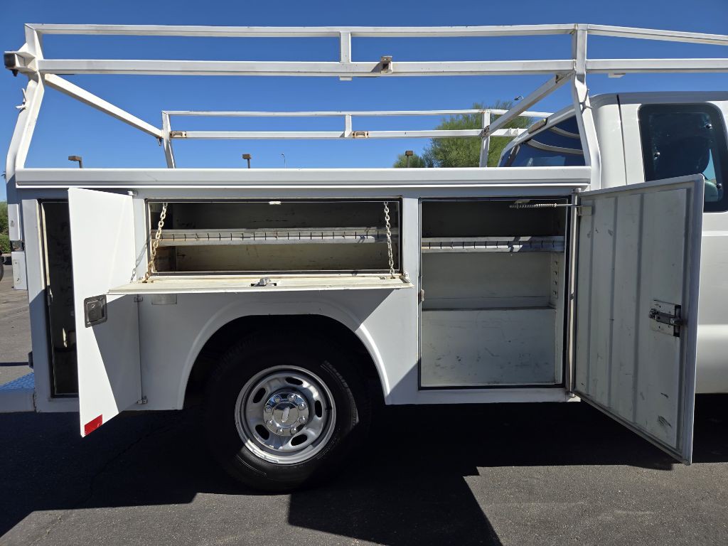 2012 Ford F-250 Image 9