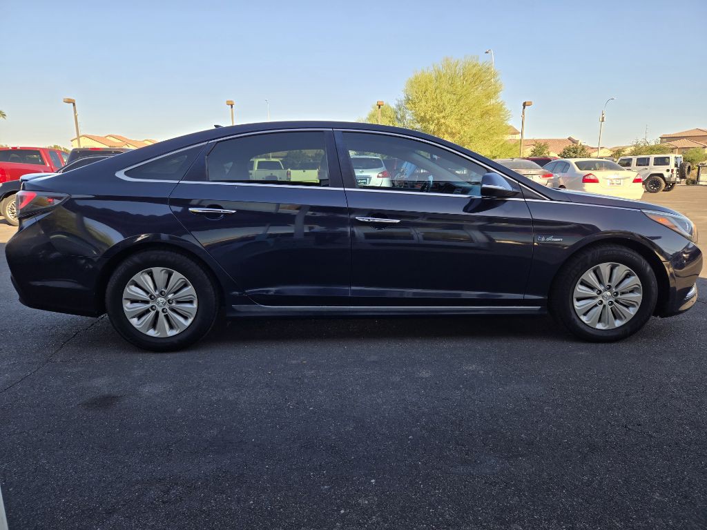 2017 Hyundai Sonata Image 5
