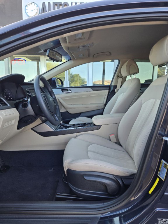 2017 Hyundai Sonata Image 8
