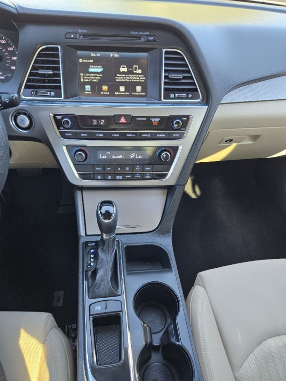2017 Hyundai Sonata Image 20