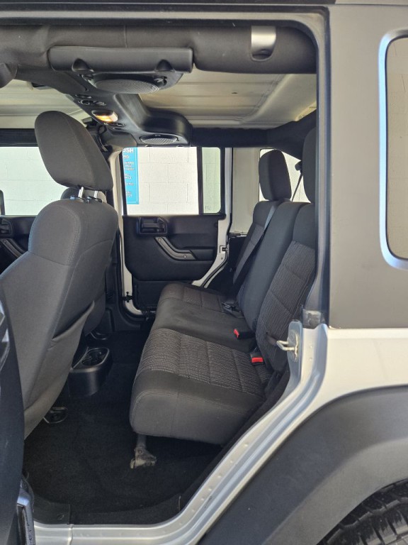 2011 Jeep Wrangler Unlimited Image 14