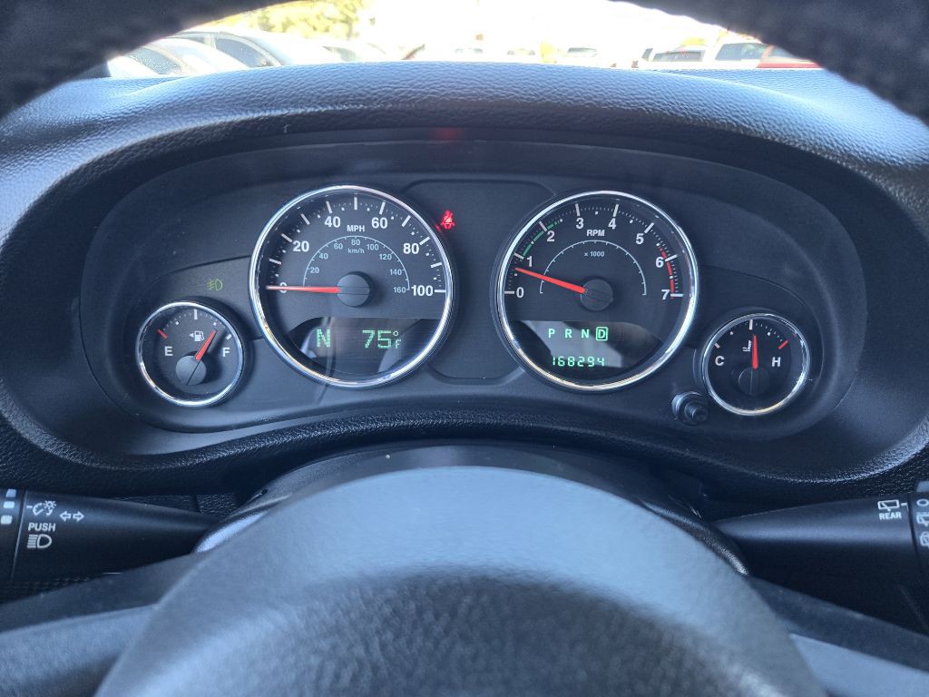 2011 Jeep Wrangler Unlimited Image 19