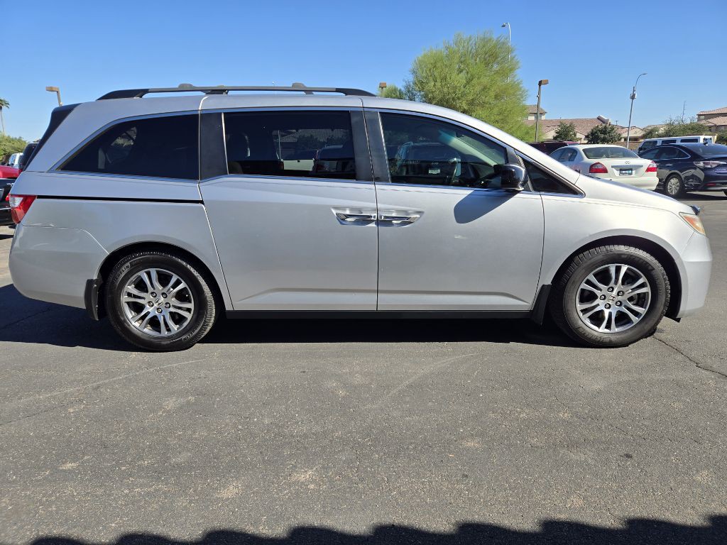 2011 Honda Odyssey Image 6