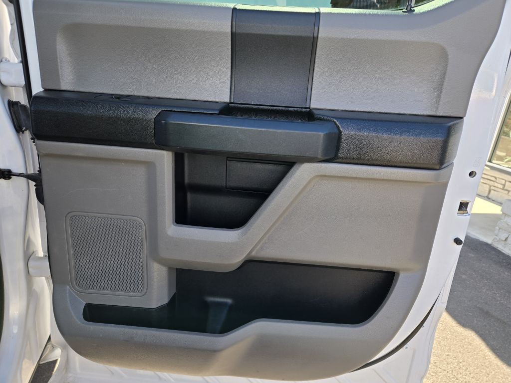 2016 Ford F-150 Image 17