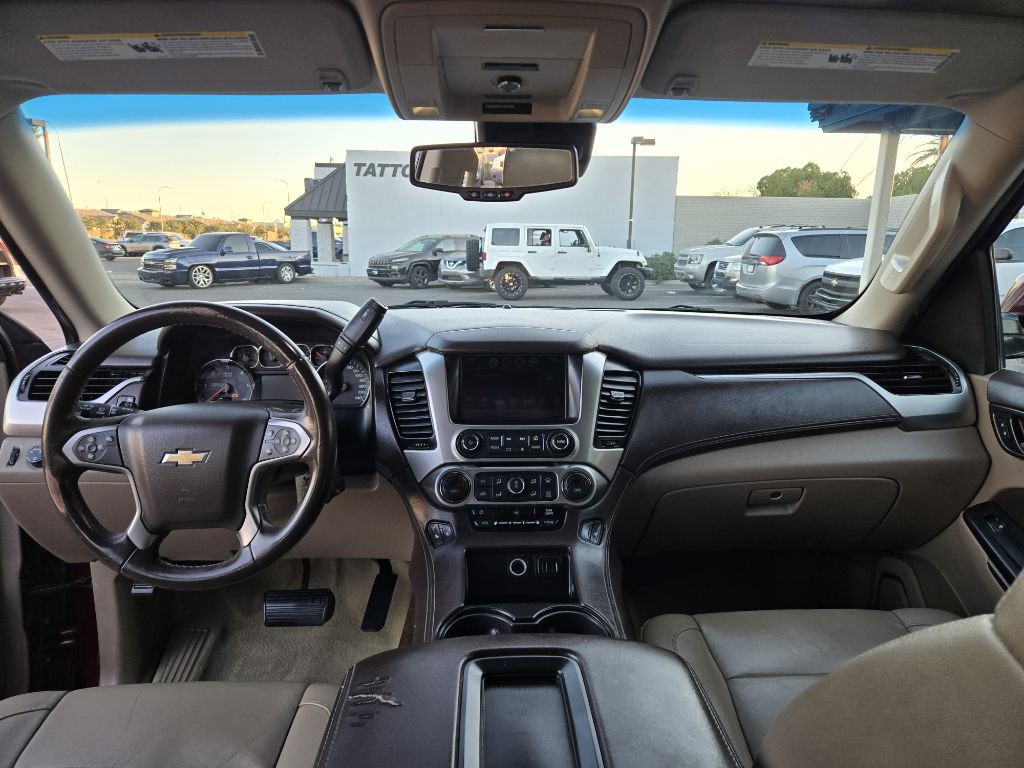 2016 Chevrolet Suburban Image 14