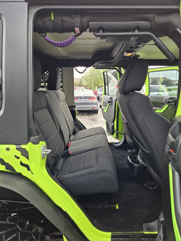 2012 Jeep Wrangler Unlimited Image 15