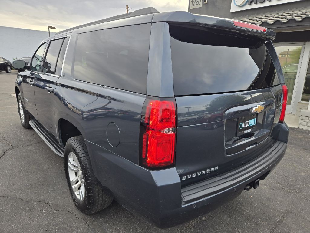 2019 Chevrolet Suburban Image 4