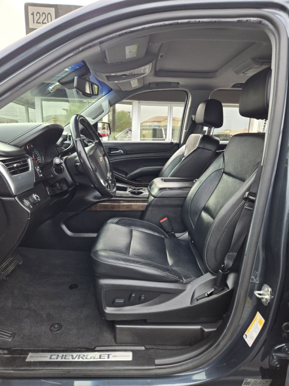2019 Chevrolet Suburban Image 6