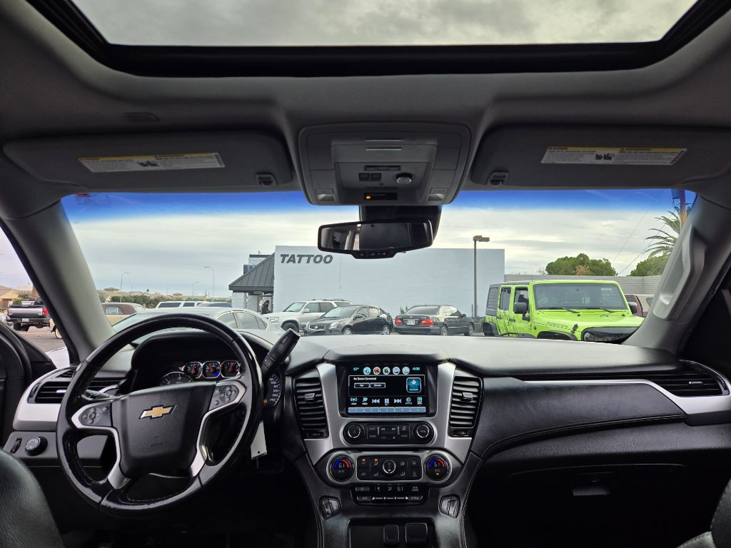 2019 Chevrolet Suburban Image 11