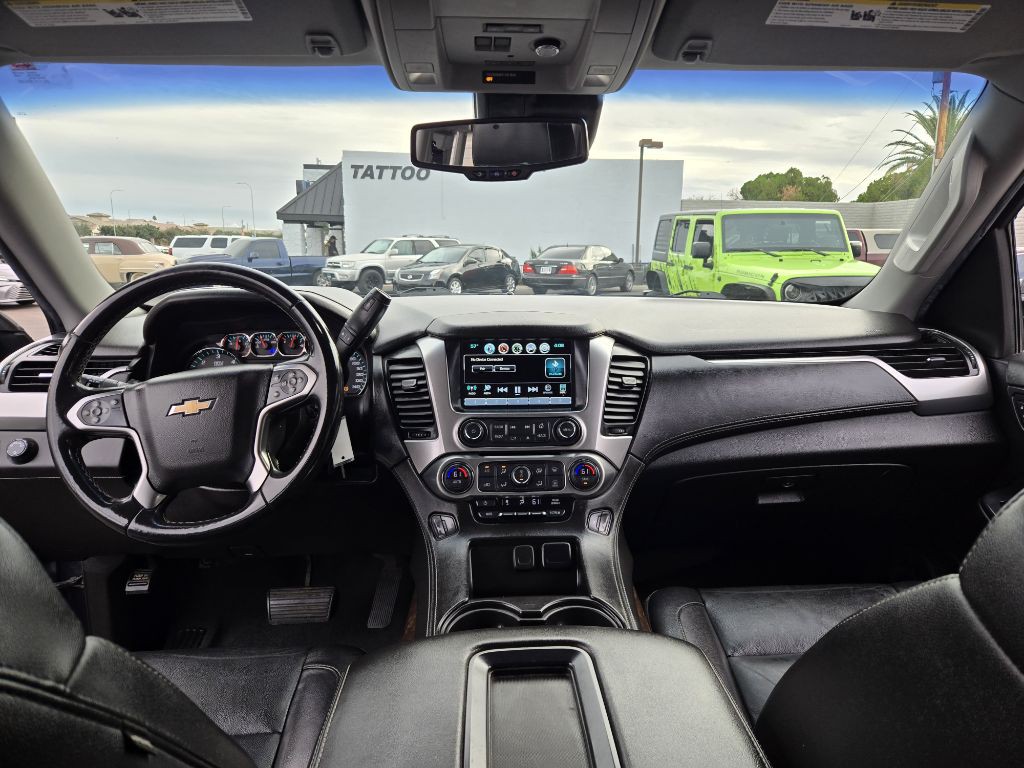 2019 Chevrolet Suburban Image 13