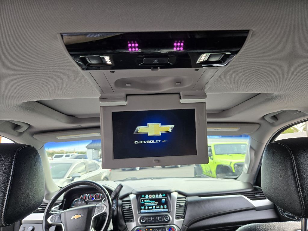 2019 Chevrolet Suburban Image 14