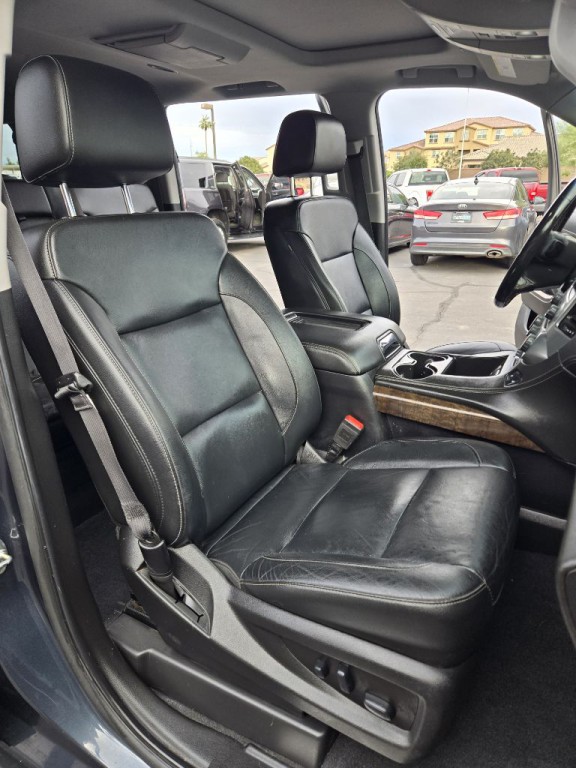 2019 Chevrolet Suburban Image 19