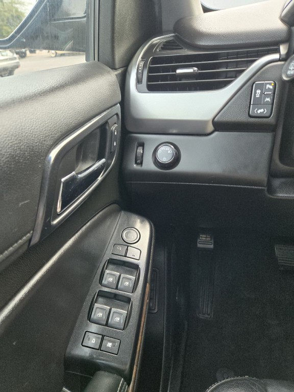 2019 Chevrolet Suburban Image 26