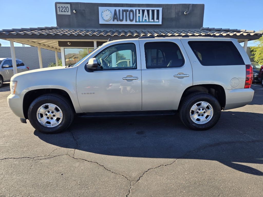 2013 Chevrolet Tahoe Image 2