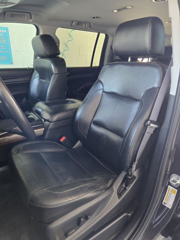 2015 Chevrolet Suburban Image 10