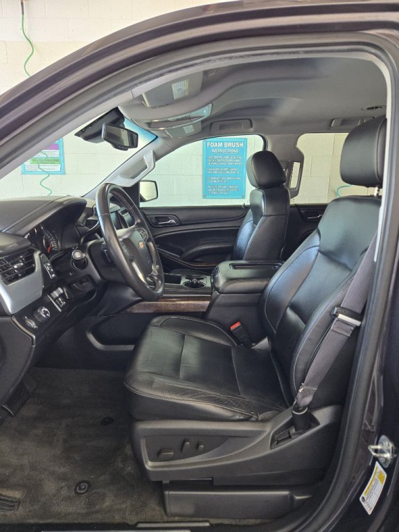 2015 Chevrolet Suburban Image 11