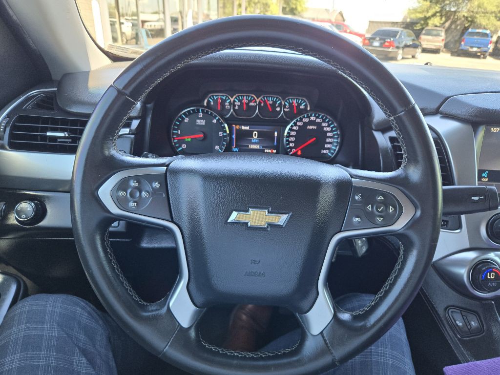 2015 Chevrolet Suburban Image 22