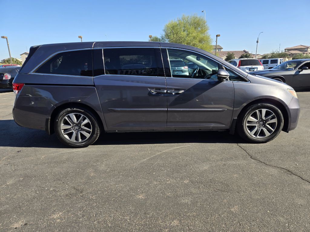 2016 Honda Odyssey Image 6